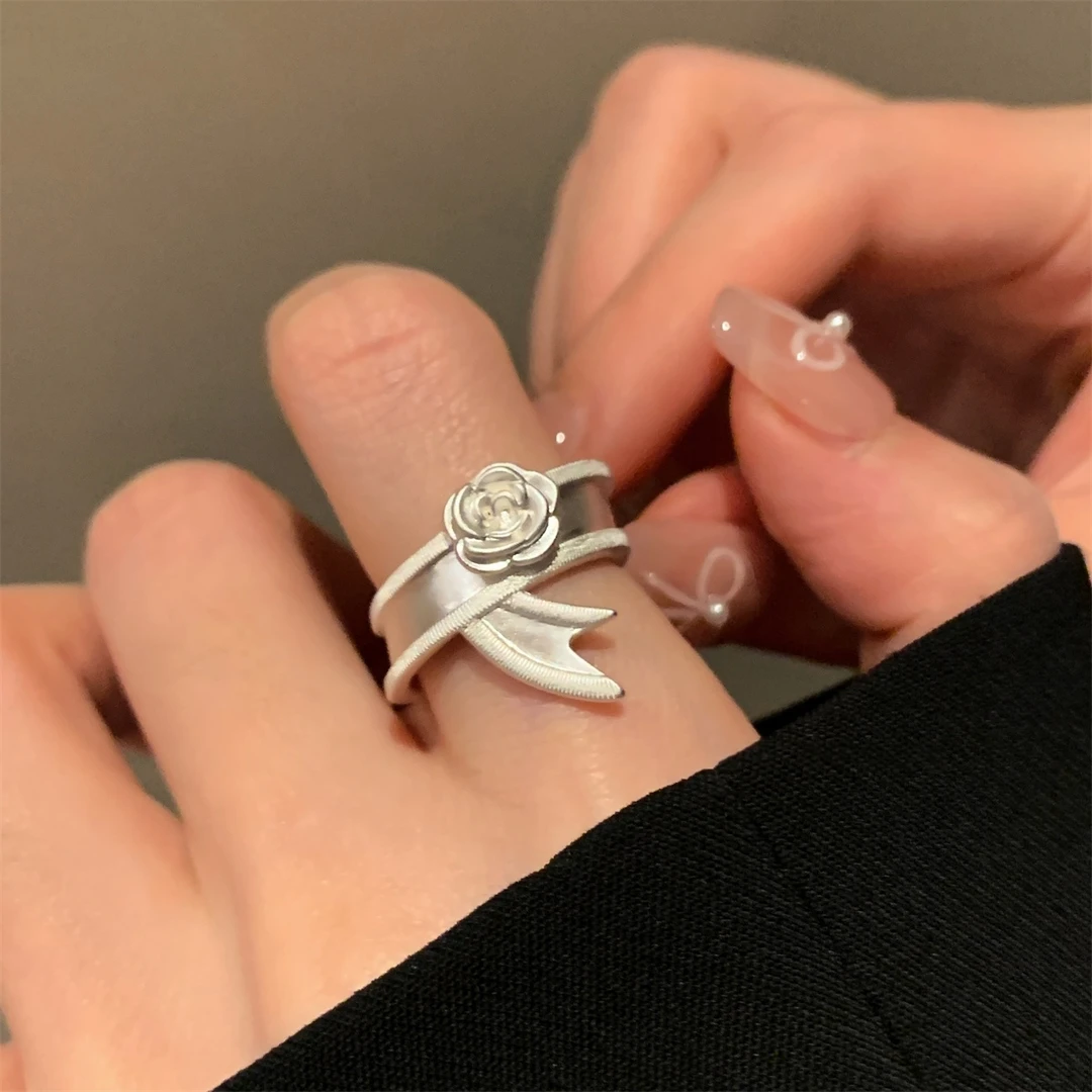 铜合金戒指 芭蕾风玫瑰花丝带戒指独特小众设计清冷感气质食指戒