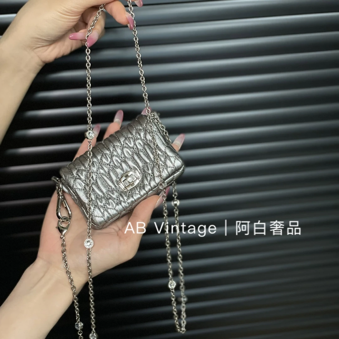 95新 MIU MIU/缪缪 阿白奢品/缪缪 mini钻链单肩包 带盒大全套