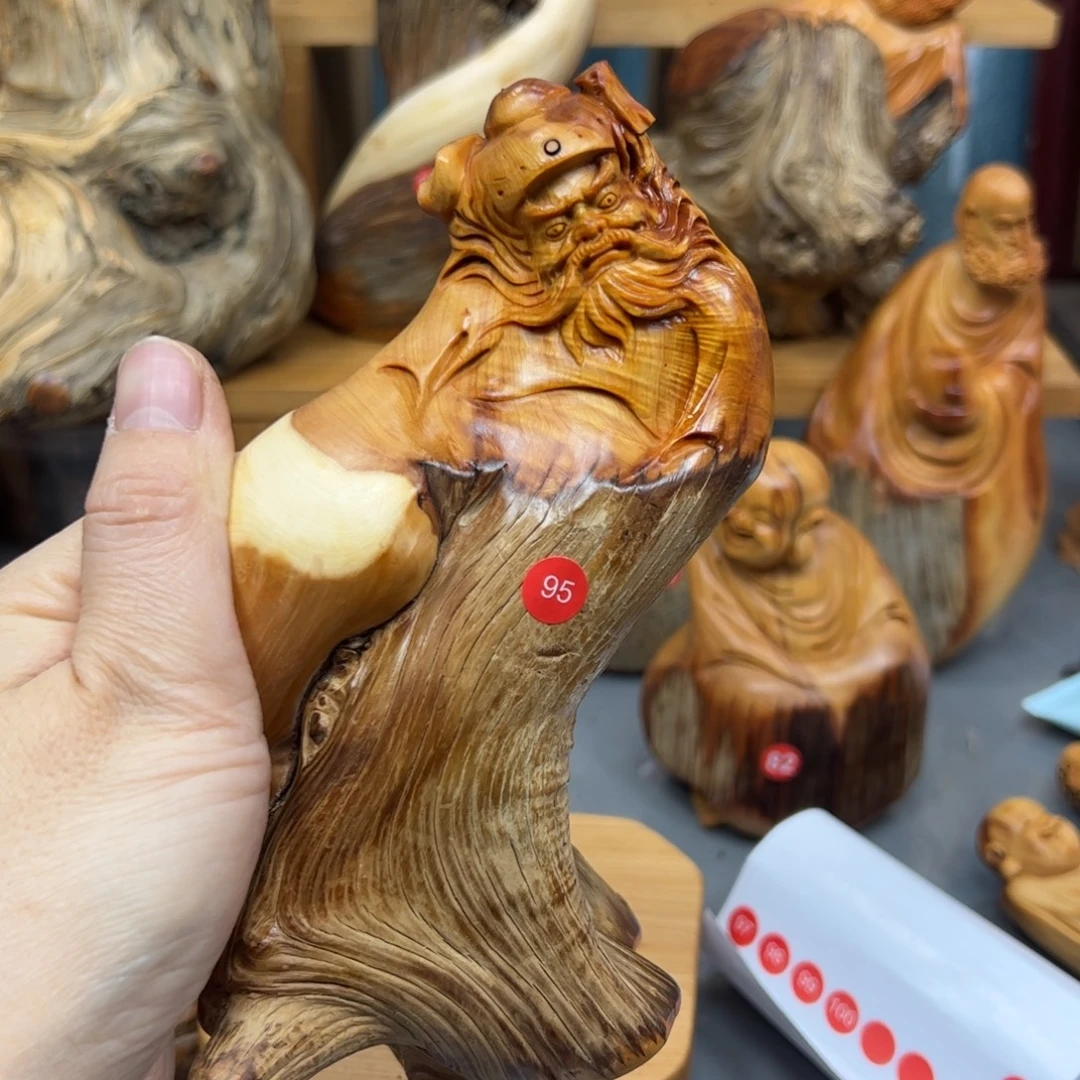 一***苇木崖柏木摆件手把件