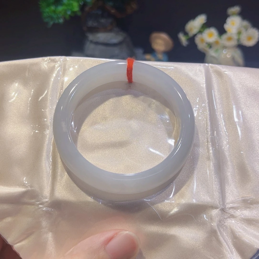 翡翠手镯未镶嵌53圈