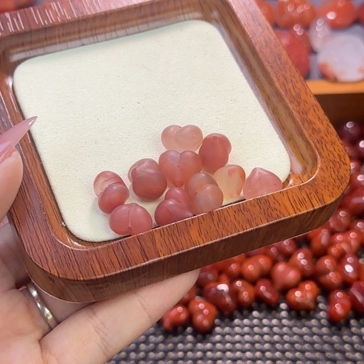 南红玛瑙未镶嵌牌子屁桃