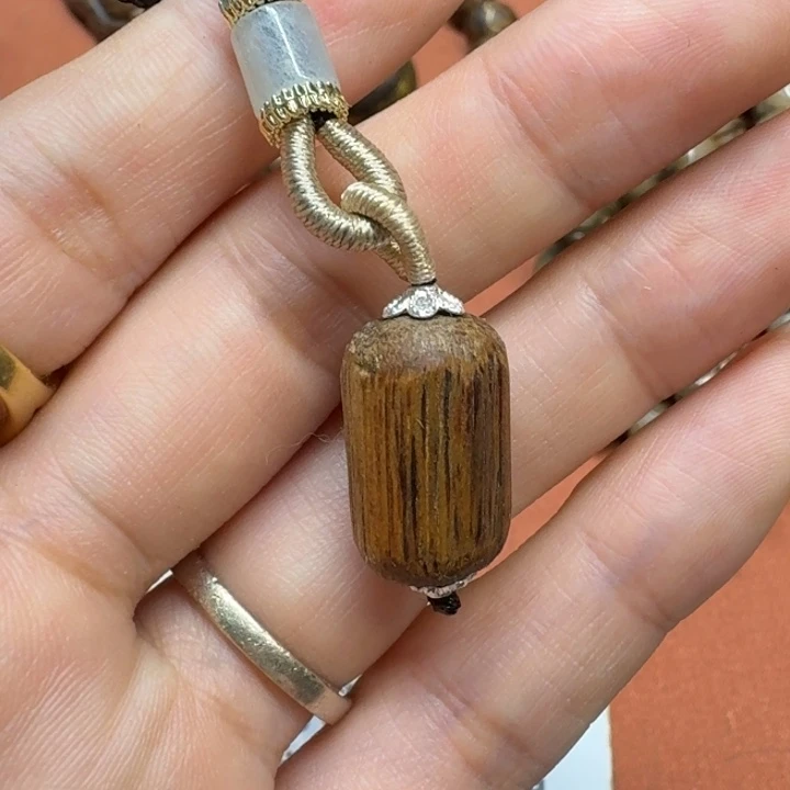 大叶紫檀（黑酸枝木类）