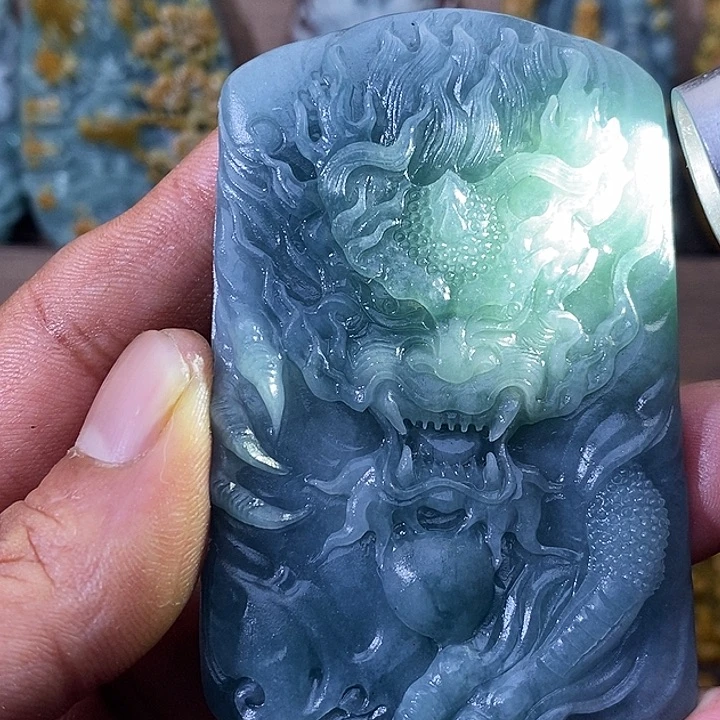 定制翡翠未镶嵌龙牌抛光3天