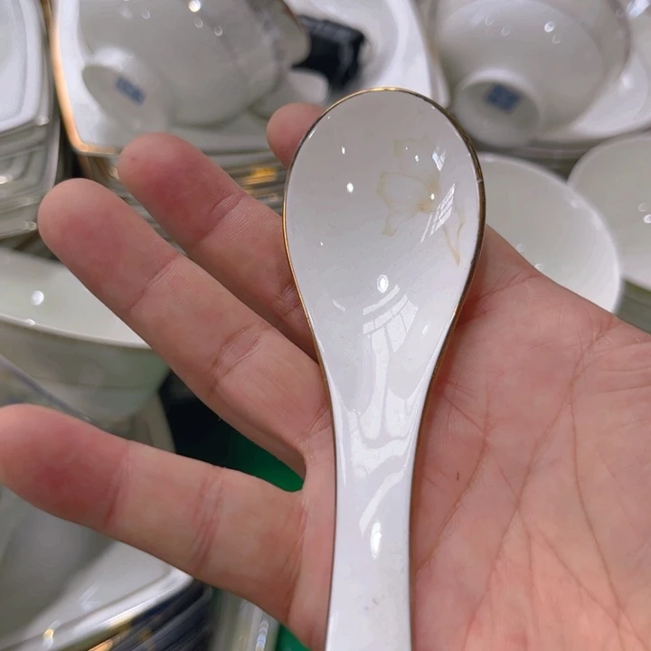 瓷片秒金小勺十个哇塞