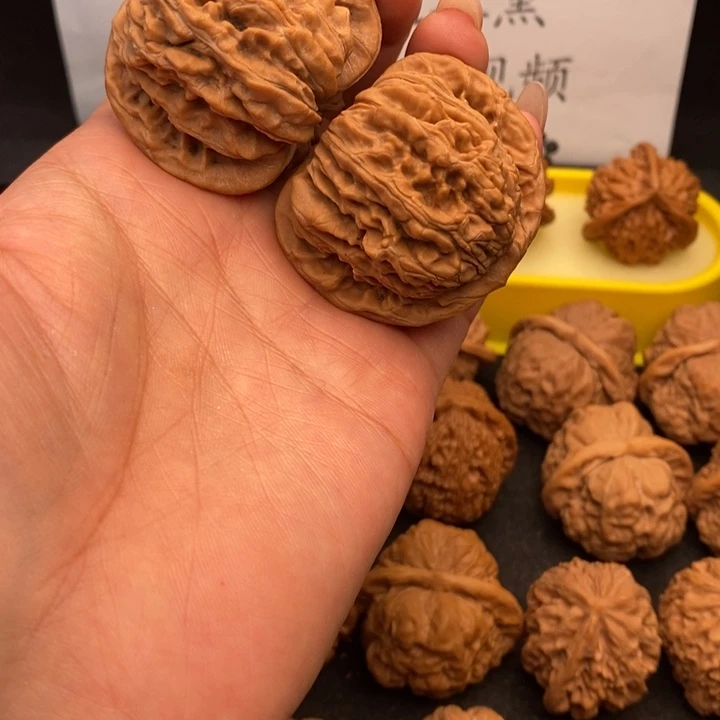 王*文玩把件四座楼狮子头