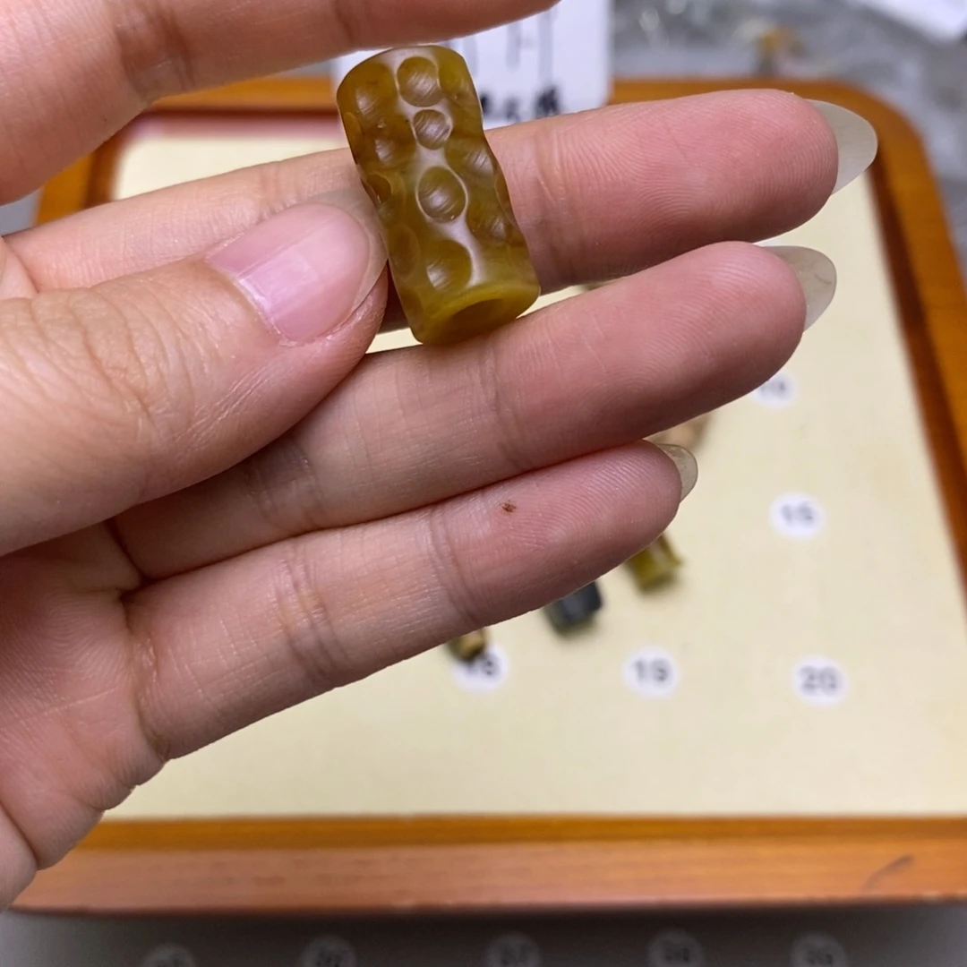 *****蛇纹石玉未镶嵌配饰