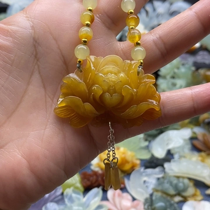 蛇纹石玉合金颈饰