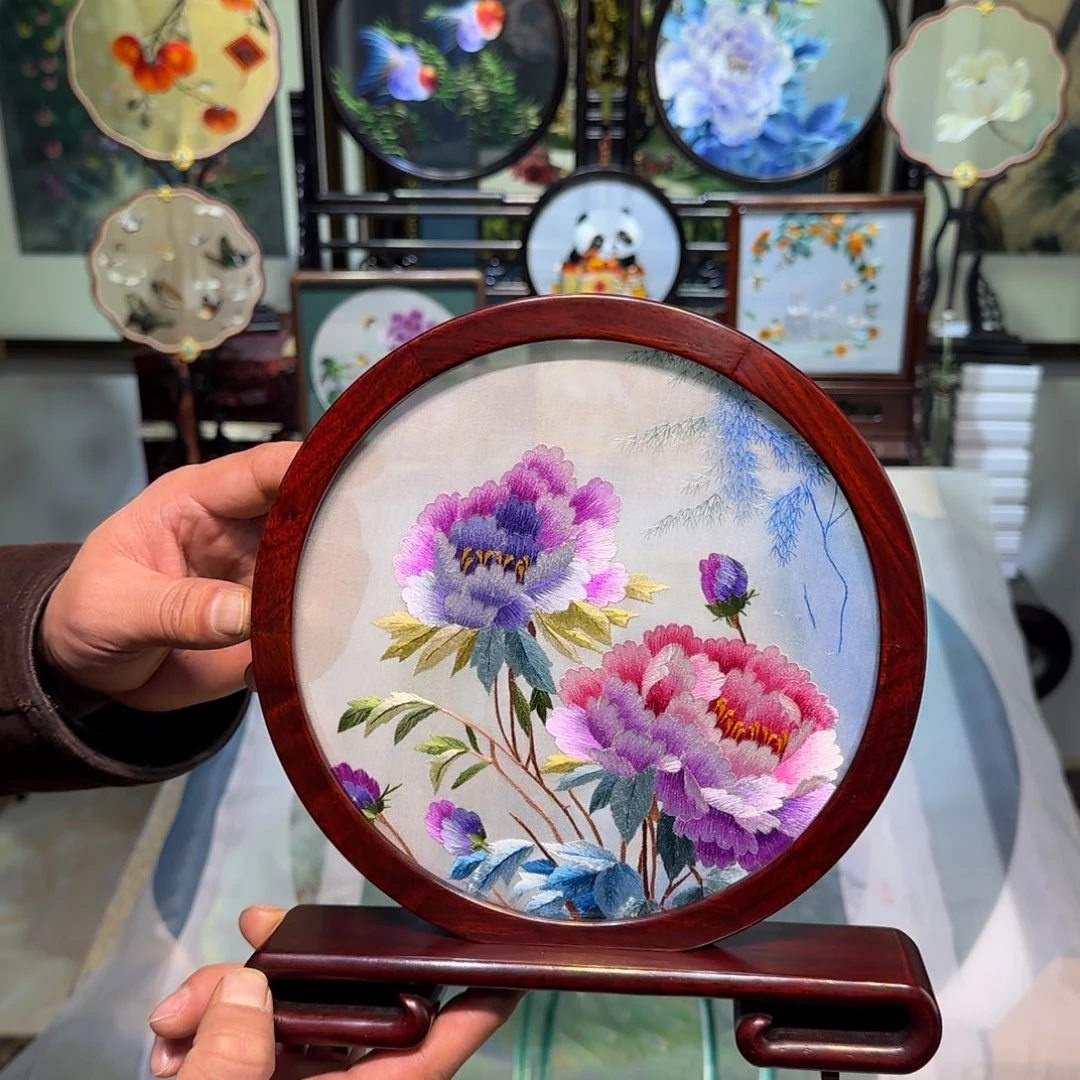 刺绣刺绣工艺精湛