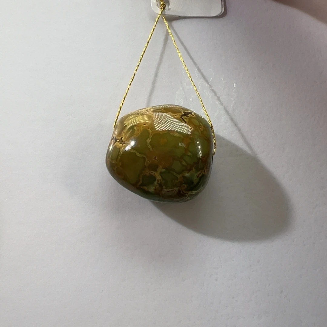 绿松石未镶嵌挂件