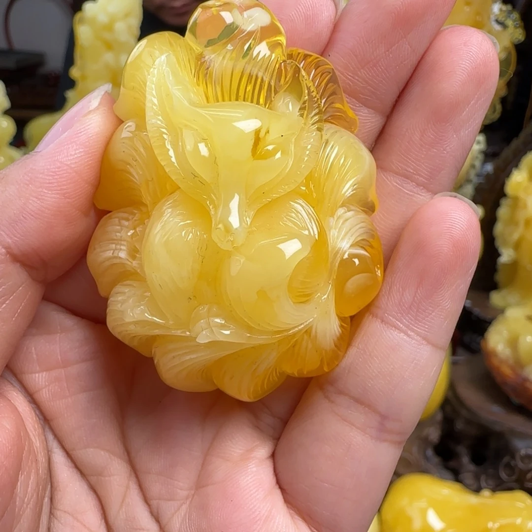 蜜蜡未镶嵌珠宝奇石