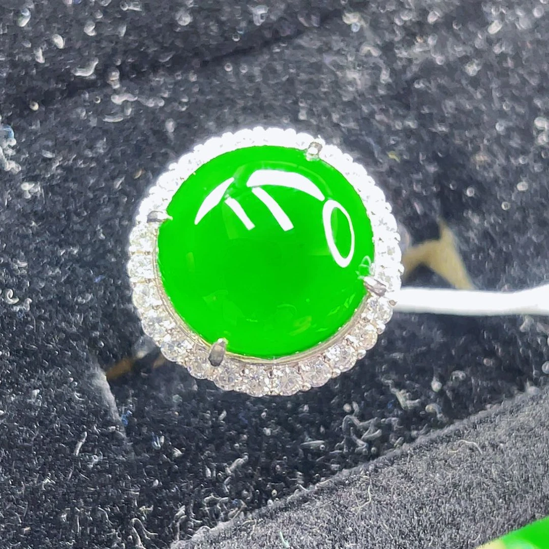 翡翠未镶嵌颈饰55