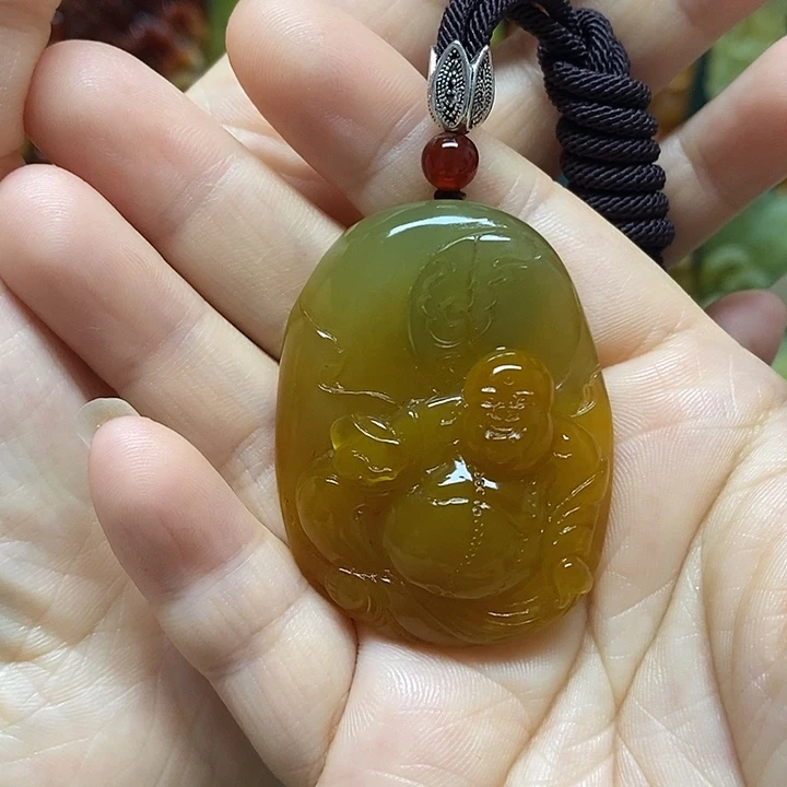 未镶嵌岫玉吊坠(赠链)