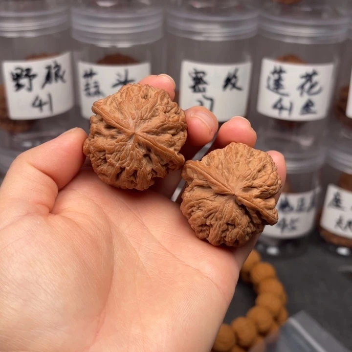 桃核把件40小粗筋