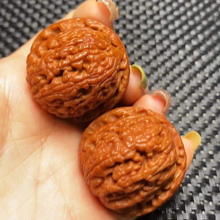 文玩核桃把件秦岭核桃
