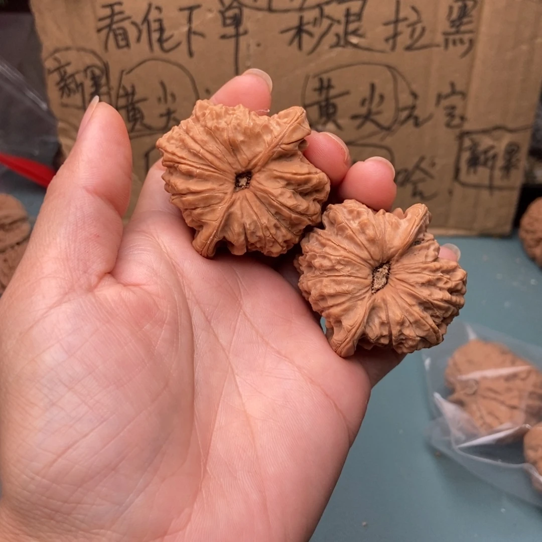 喜***刷吊坠文玩核桃血麒麟51