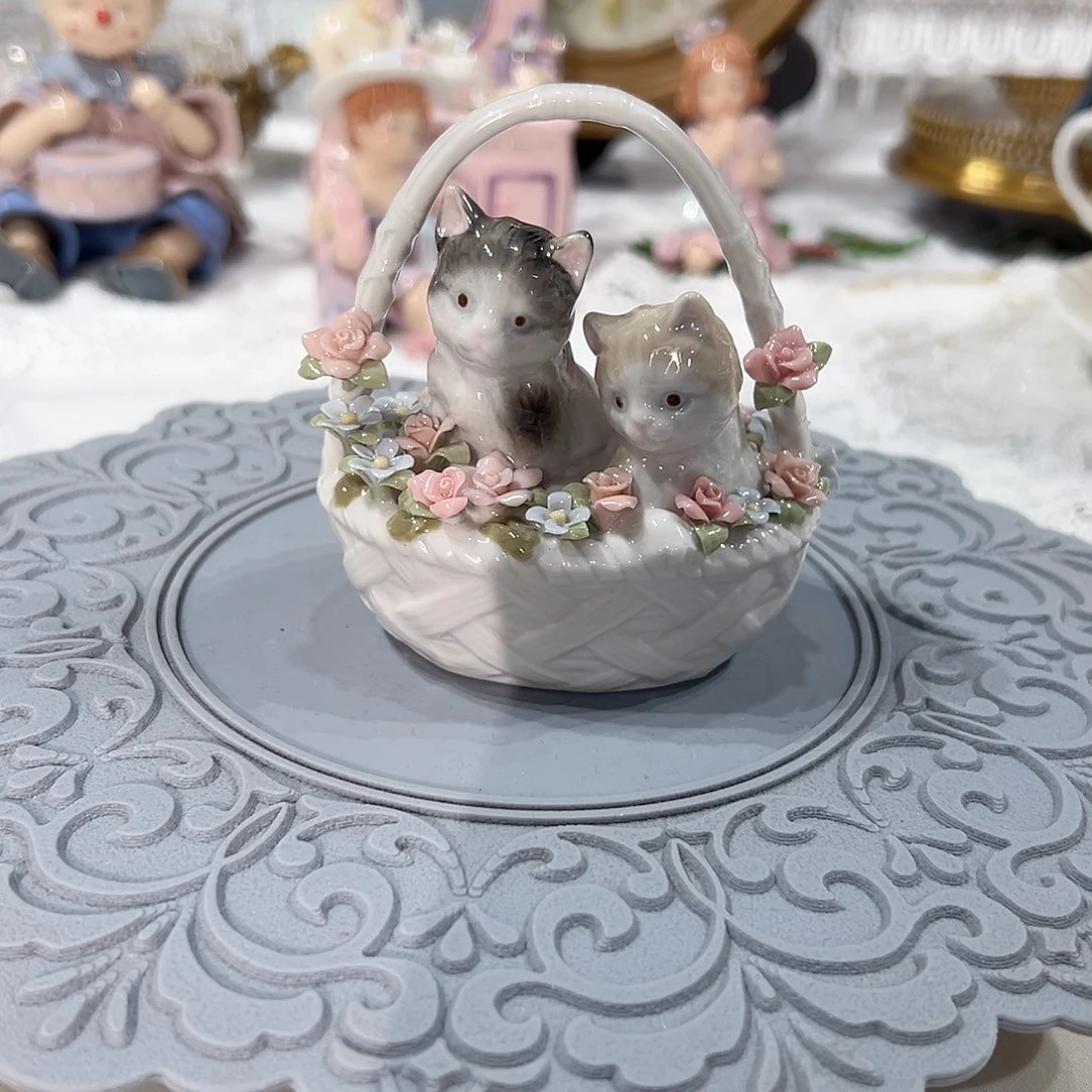 陶瓷0197骨瓷猫咪花篮摆件