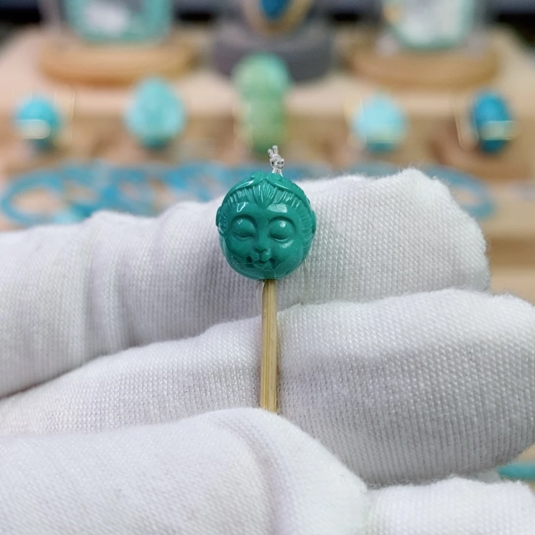 绿松石未镶嵌珠宝奇石