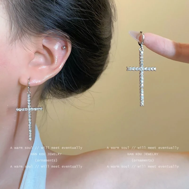 超显脸小欧美ins风微镶十字架耳钉女小众时尚气质百搭无耳洞耳夹