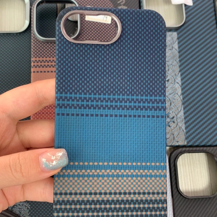 16e月升带磁吸的11