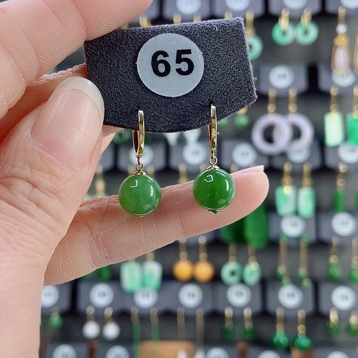 18K金镶嵌和田玉耳饰