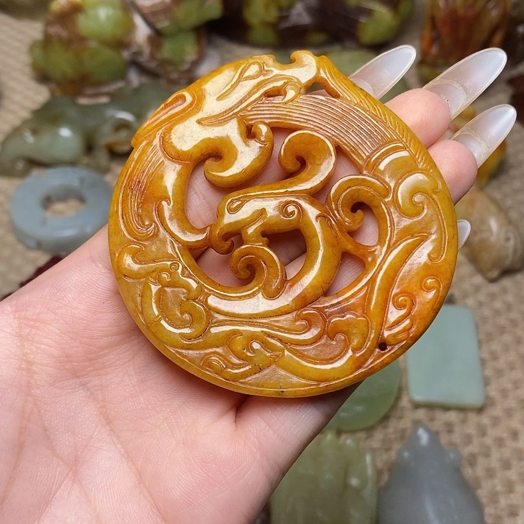 未镶嵌蛇纹石玉颈饰