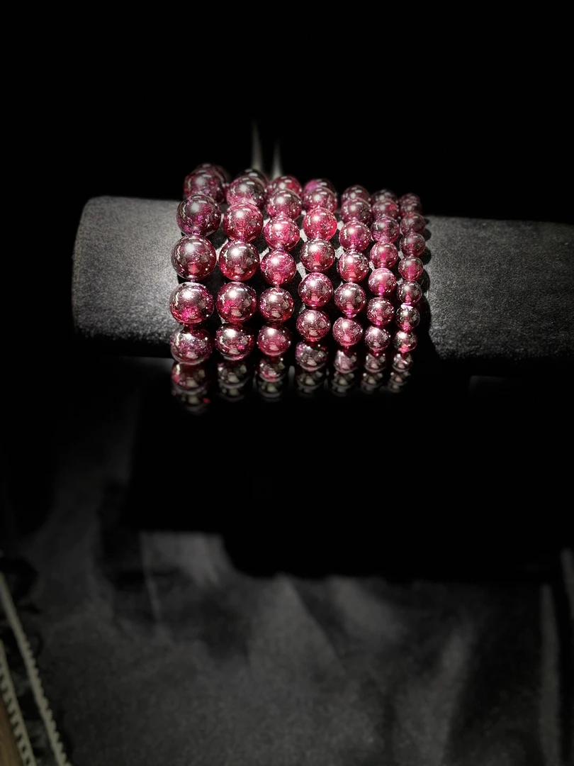 天然石榴石紫牙乌单圈手串 女性宝石/多样性发其一