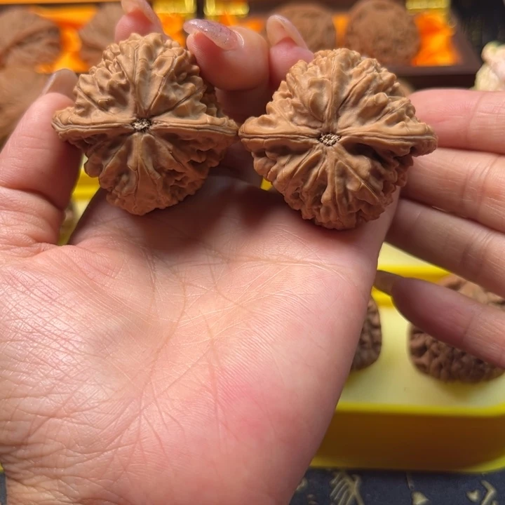 吊坠文玩核桃44望月