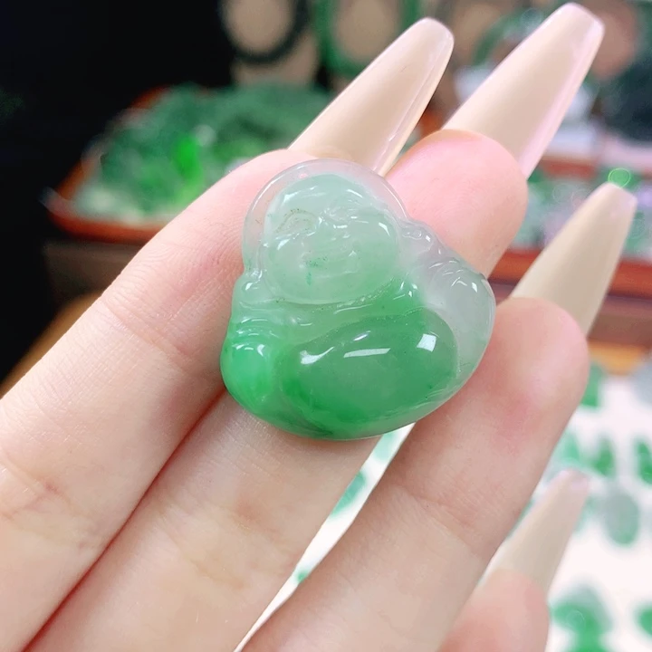 石英质玉未镶嵌颈饰