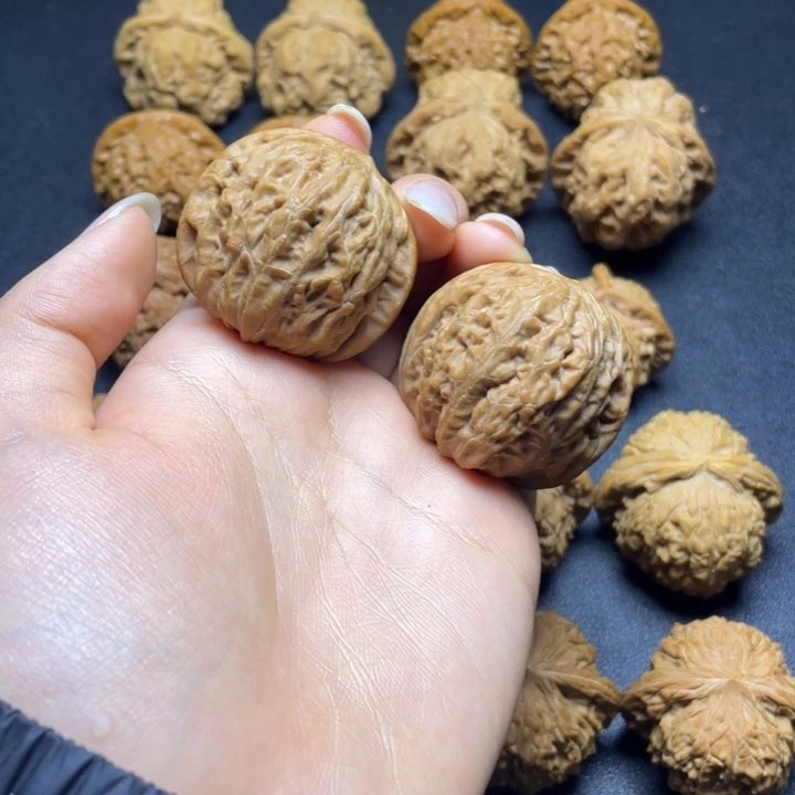 文玩核桃吊坠40铁锤