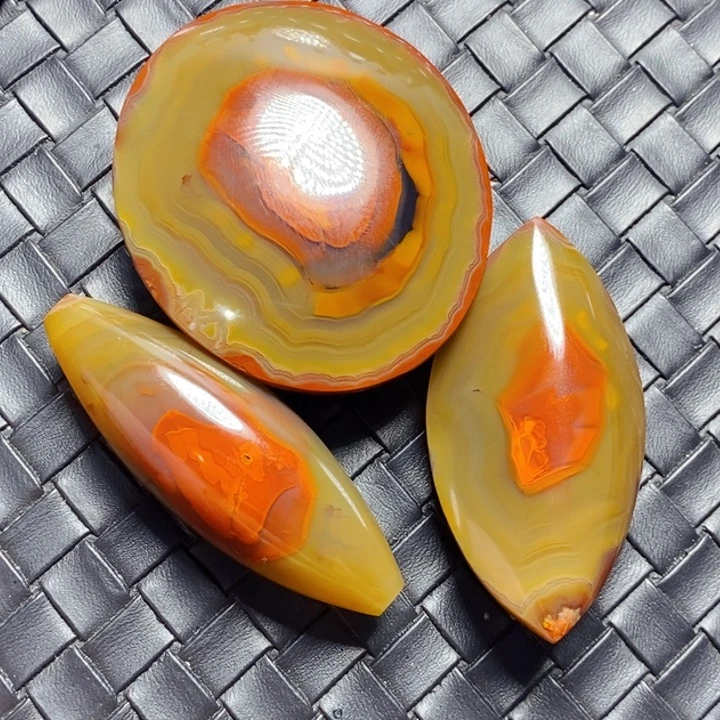 玛瑙/玉髓吊坠(不含链)未镶嵌大****）