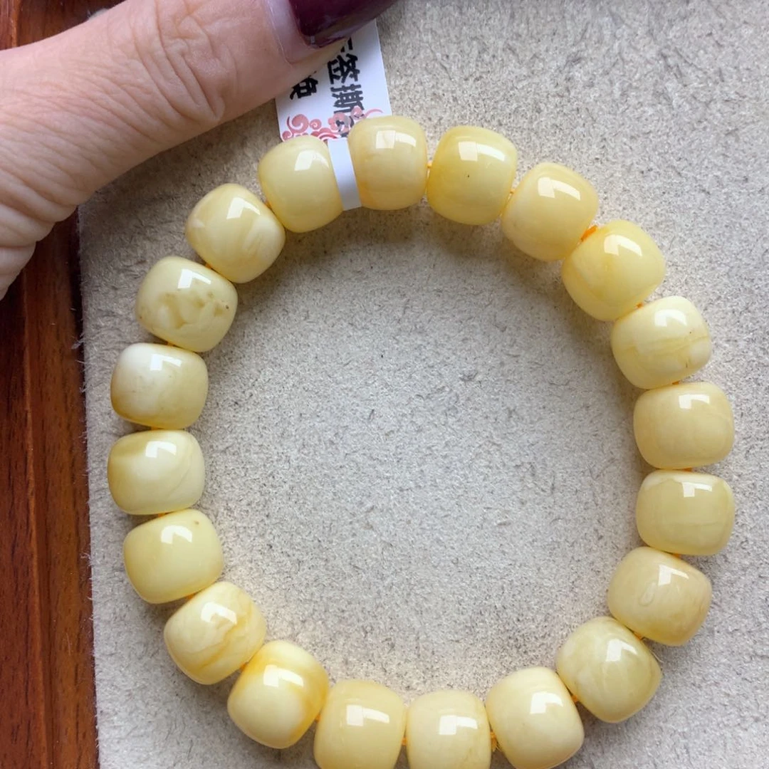 蜜蜡珠宝奇石未镶嵌18