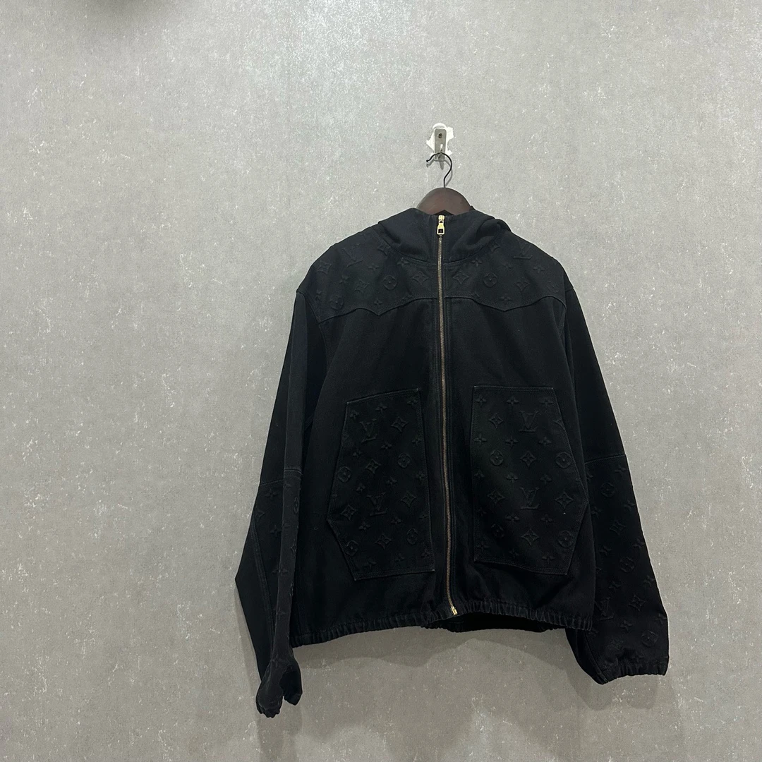 LOUIS VUITTON FW22 纯色压花连帽牛仔外套 60码/99新/003335