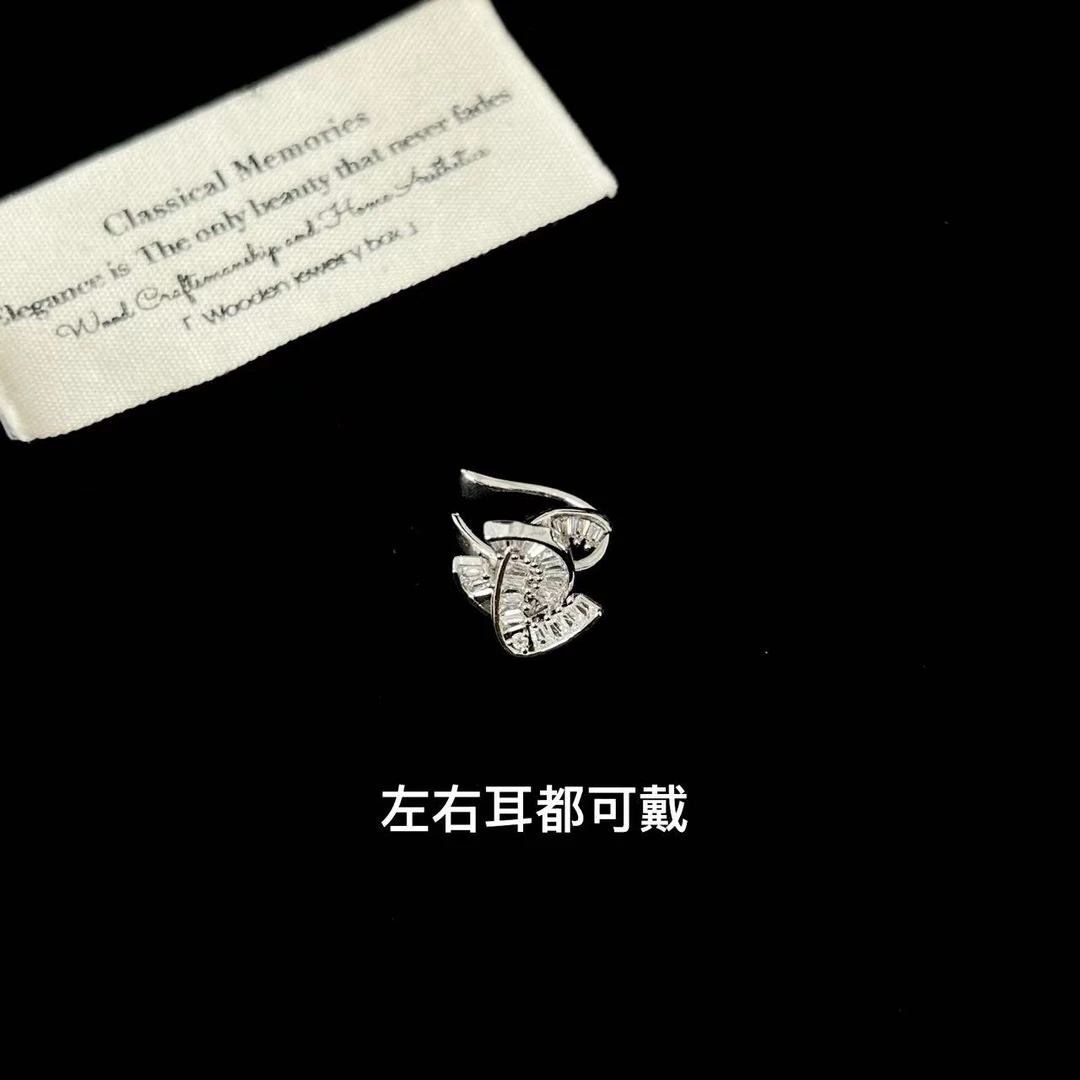 铜合金合成锆石耳饰 时尚小香风锆石耳骨夹 单个装