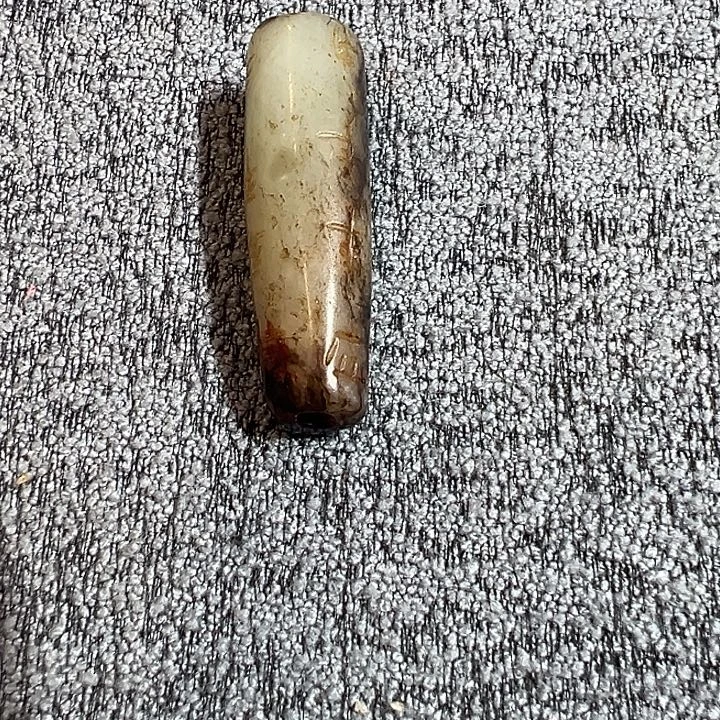 盛***行和田玉未镶嵌颈饰