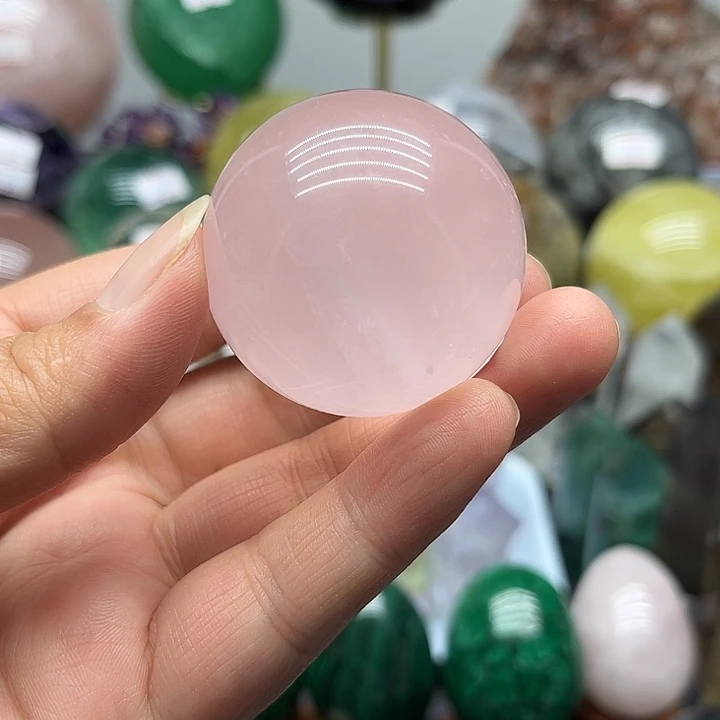 未镶嵌珠宝半成品水晶85克粉水晶球