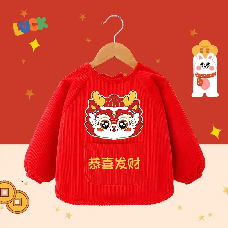 男宝小汽车围兜防水防脏加厚水晶绒儿童围裙外穿可爱厂家