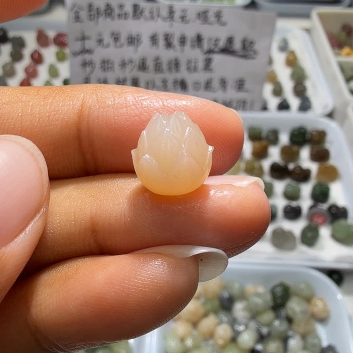 和田玉未镶嵌珠宝奇石
