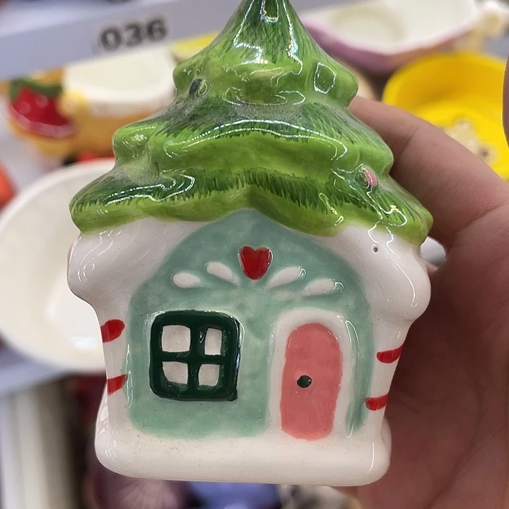 陶瓷微瑕介意慎拍掉漆