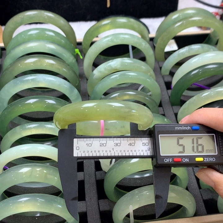 未镶嵌蛇纹石玉手镯232