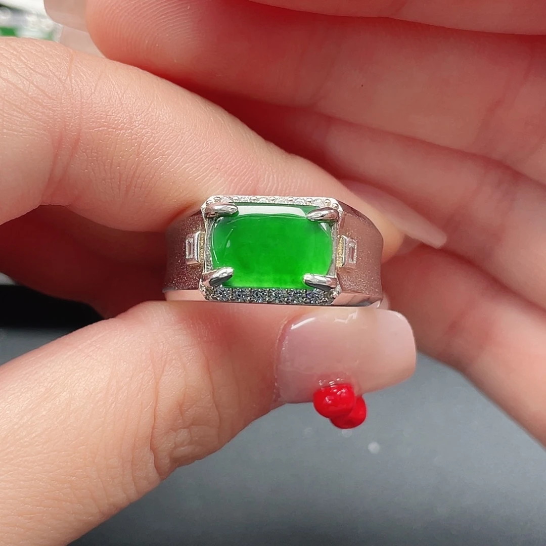 翡翠银S925镶嵌戒指没有运费险4093