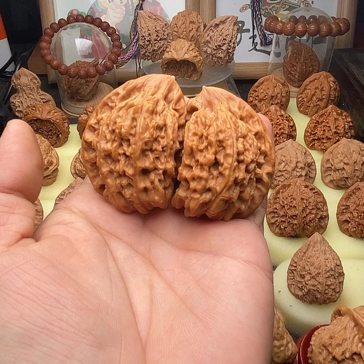 馨***豆桃核把件官帽半壁75