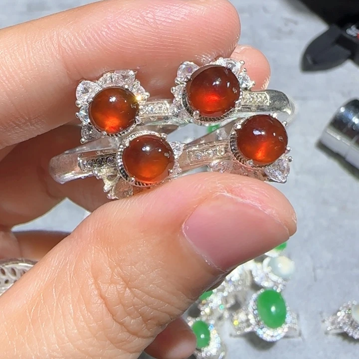 定制翡翠未镶嵌翡翠