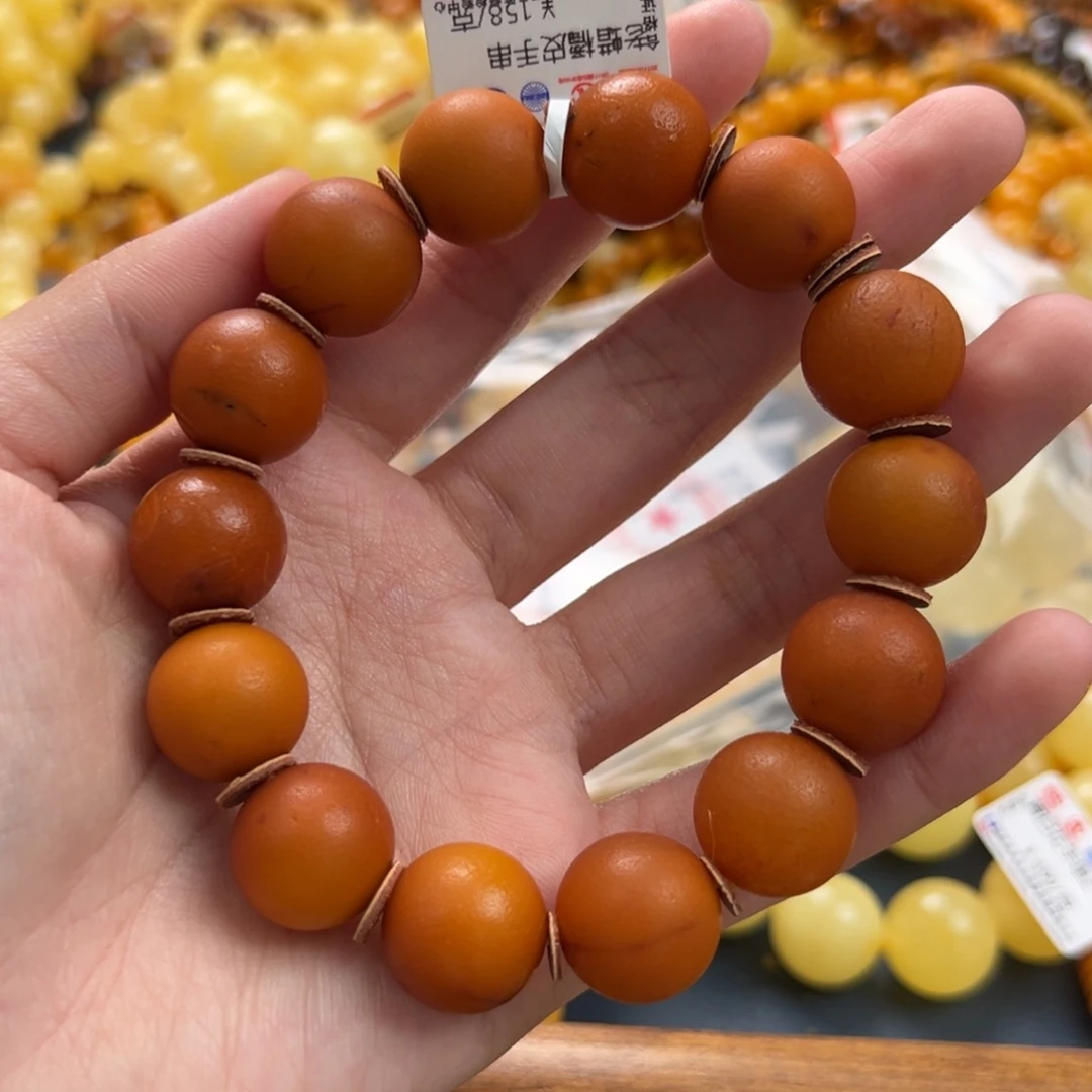 未镶嵌琥珀珠宝奇石