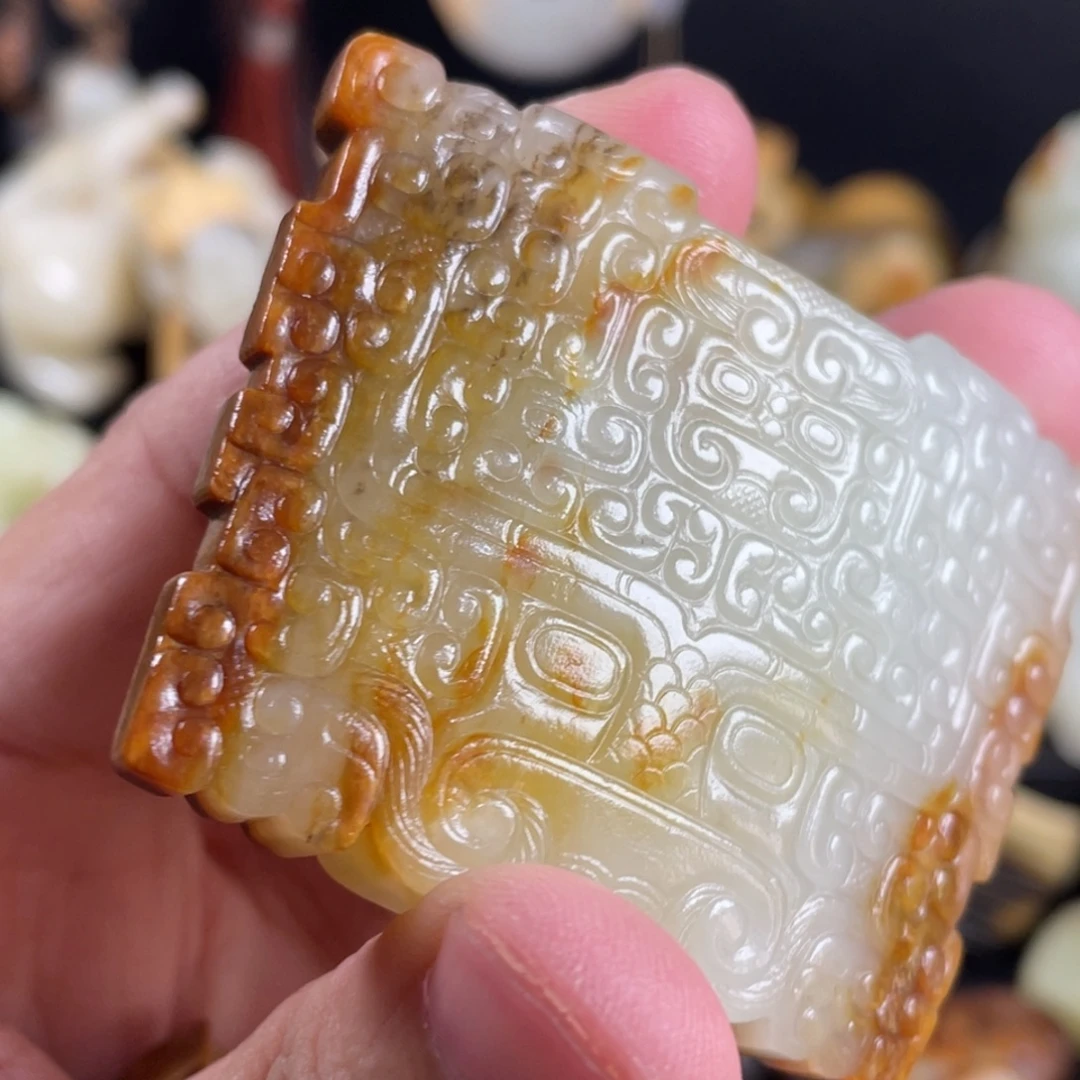 清***馨和田玉未镶嵌颈饰