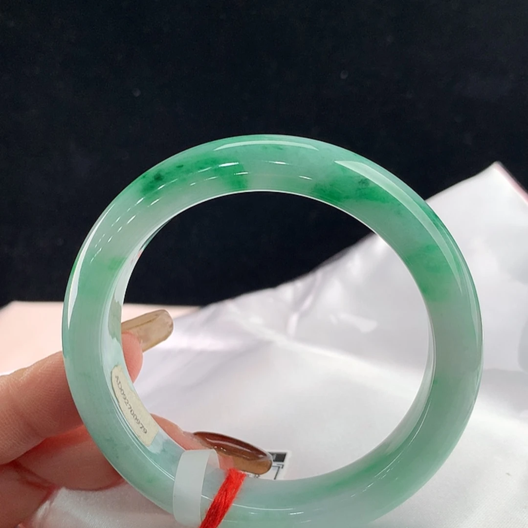 【闪购商品】未镶嵌手镯翡翠56.4，55/56