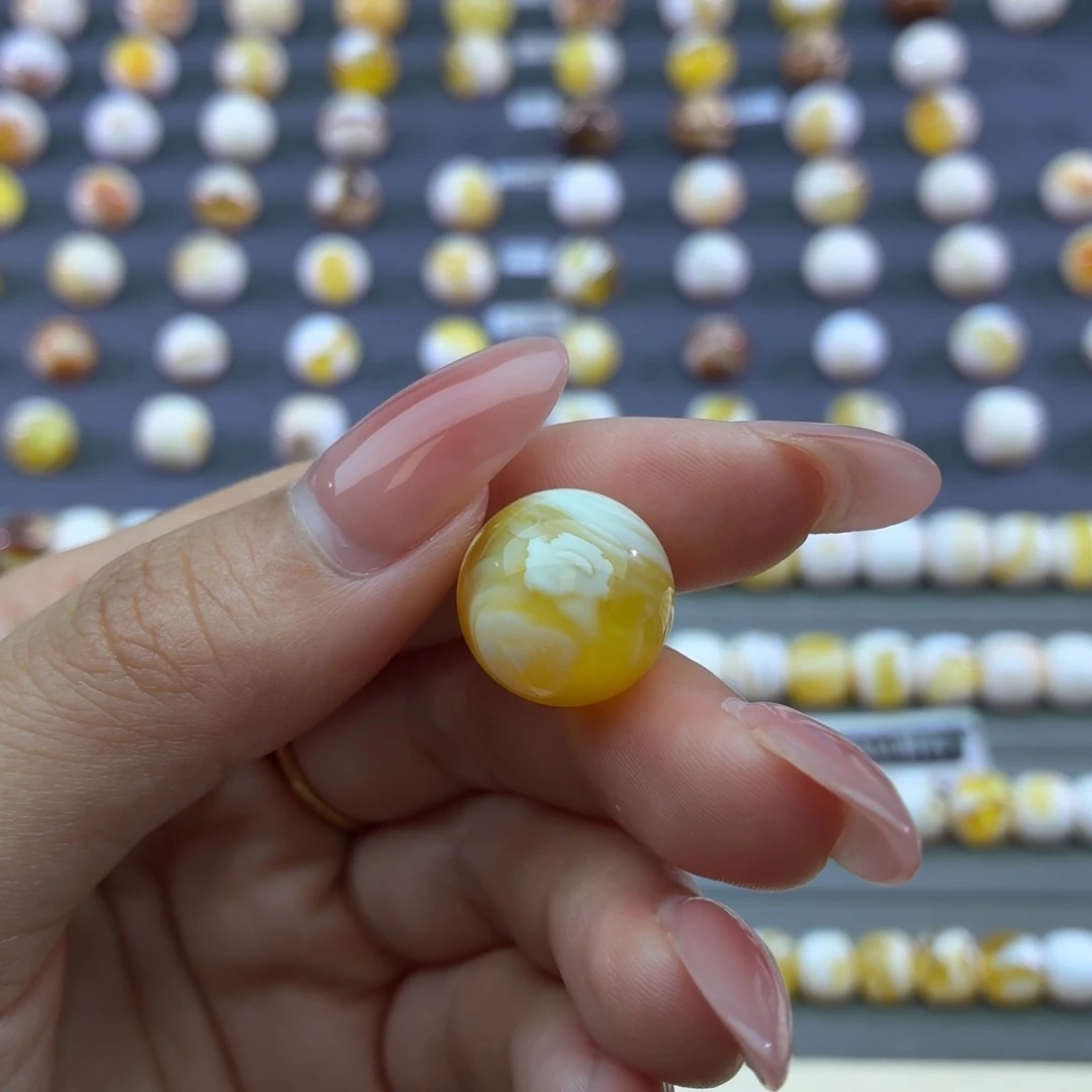 琥珀未镶嵌裸石蜜蜡