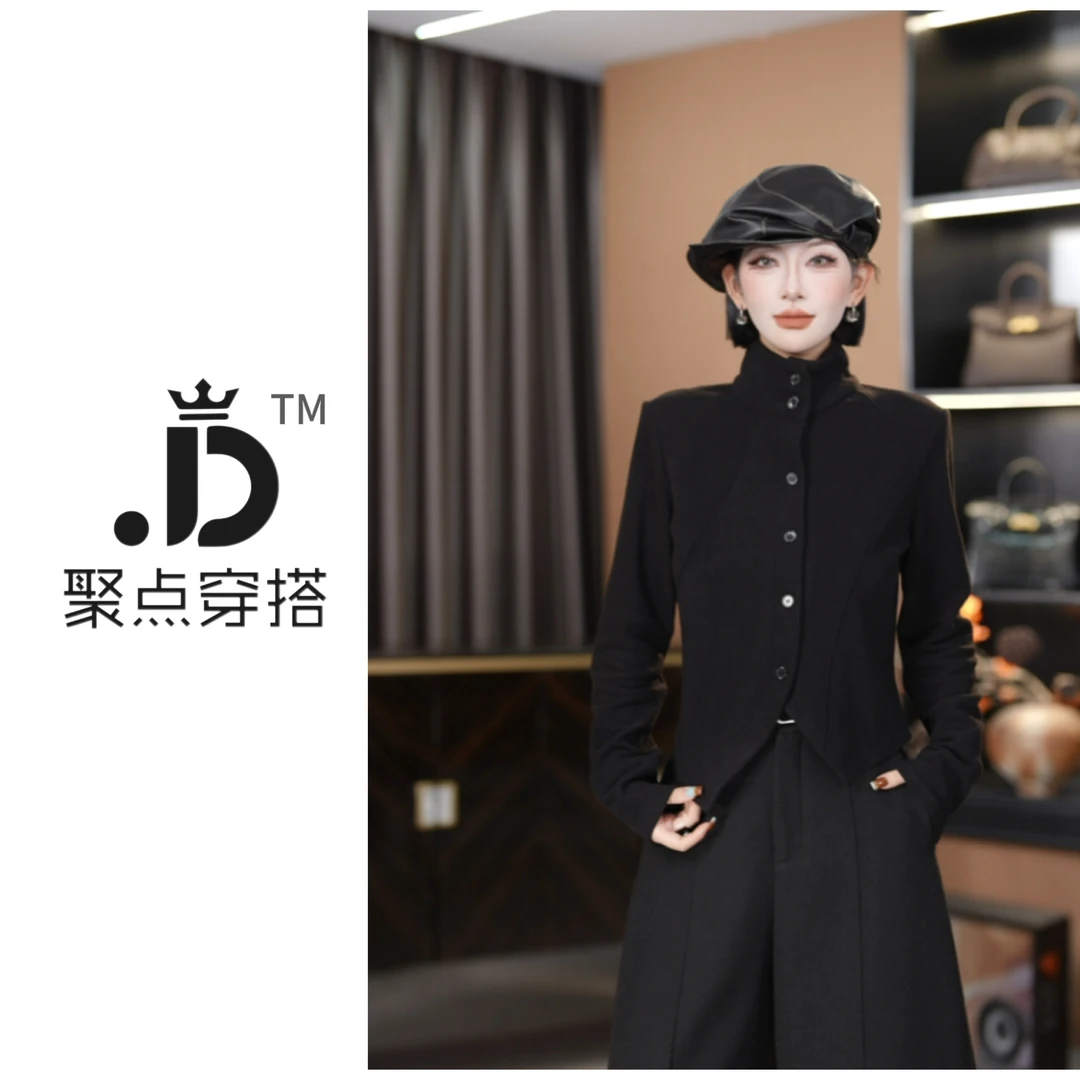 JUDIAN-【中式美学】下摆不规则排扣立领打底上衣卫衣8jd00650