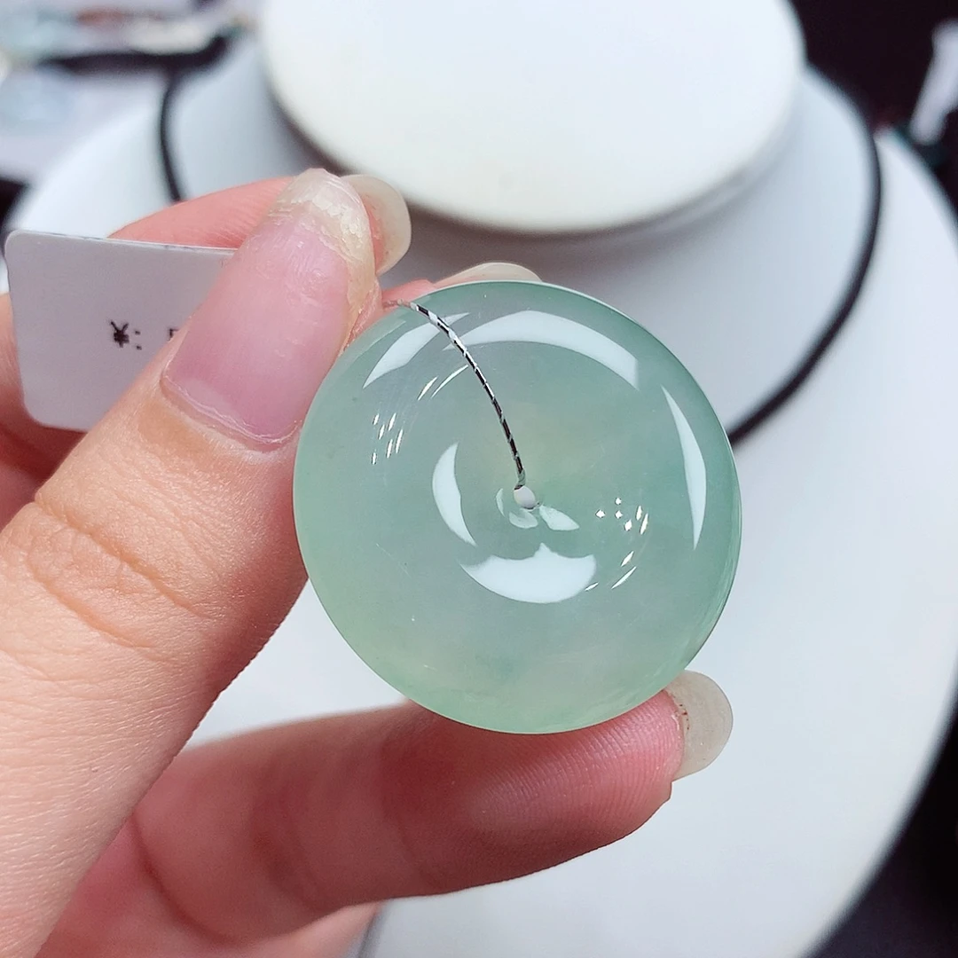 翡翠未镶嵌颈饰翡翠73，29.2/8