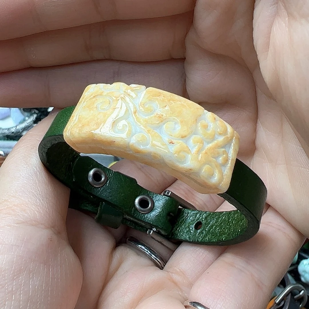 翡翠戒指未镶嵌炸