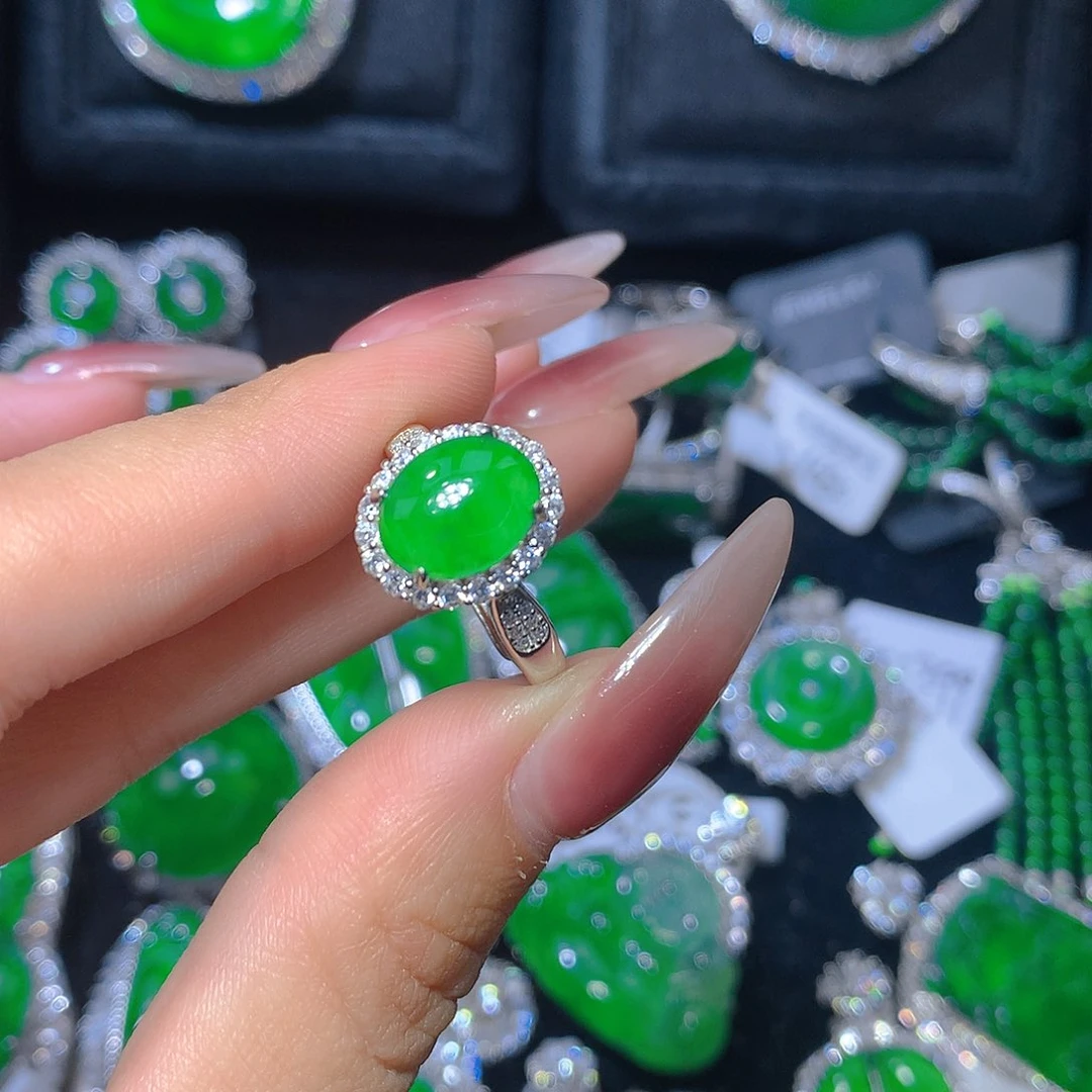 翡翠颈饰银S925镶嵌翡翠